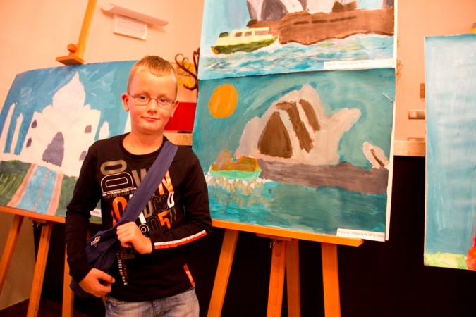 Zdjęcie w galerii na portalu naszraciborz.pl: Wernisaż na zamku - sławne budowle świata wiadomości z regionu