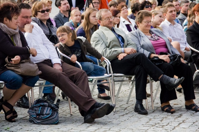 Zdjęcie w galerii na portalu naszraciborz.pl: Wernisaż na zamku - sławne budowle świata wiadomości z regionu