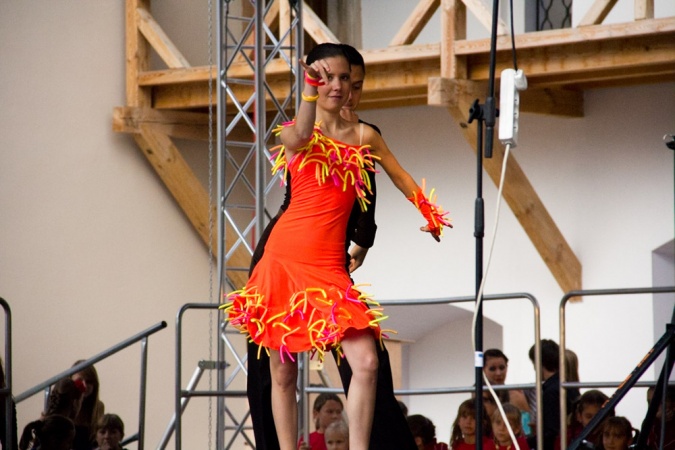 Zdjęcie w galerii na portalu naszraciborz.pl: Wernisaż na zamku - sławne budowle świata wiadomości z regionu