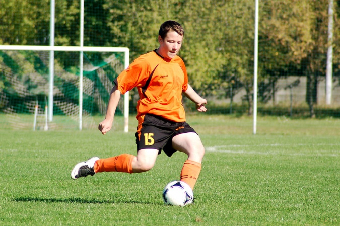 Zdjęcie w galerii na portalu naszraciborz.pl: Nieudana pogoń bramkarza Rafako wiadomości z regionu