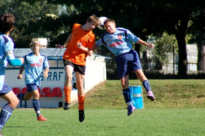 Zdjęcie w galerii na portalu naszraciborz.pl: Nieudana pogoń bramkarza Rafako wiadomości z regionu