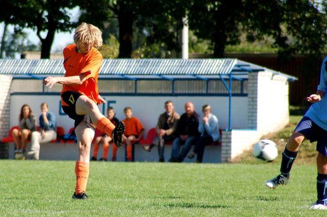 Zdjęcie w galerii na portalu naszraciborz.pl: Nieudana pogoń bramkarza Rafako wiadomości z regionu