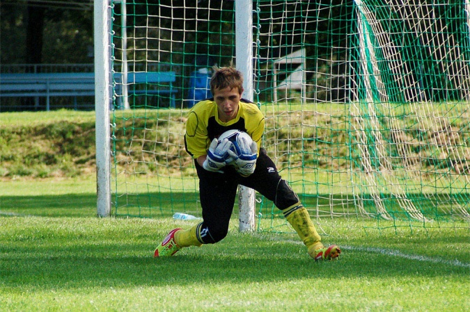 Zdjęcie w galerii na portalu naszraciborz.pl: Nieudana pogoń bramkarza Rafako wiadomości z regionu
