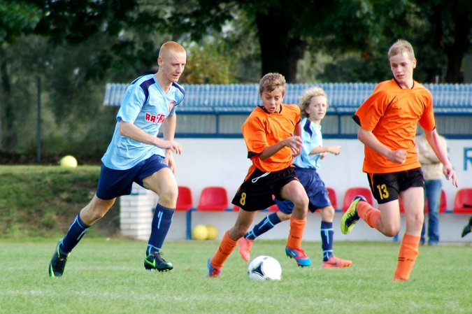 Zdjęcie w galerii na portalu naszraciborz.pl: Nieudana pogoń bramkarza Rafako wiadomości z regionu