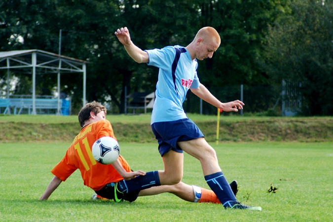 Zdjęcie w galerii na portalu naszraciborz.pl: Nieudana pogoń bramkarza Rafako wiadomości z regionu