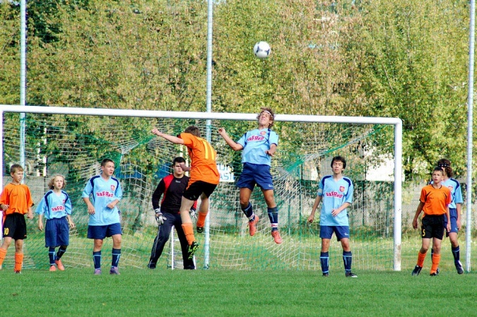 Zdjęcie w galerii na portalu naszraciborz.pl: Nieudana pogoń bramkarza Rafako wiadomości z regionu