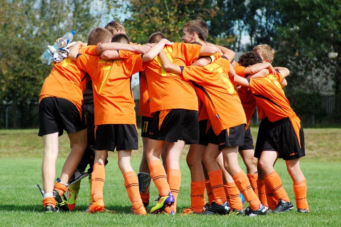 Zdjęcie w galerii na portalu naszraciborz.pl: Nieudana pogoń bramkarza Rafako wiadomości z regionu