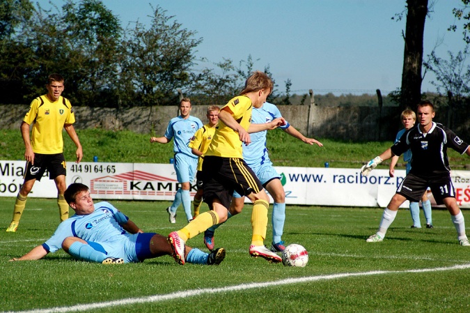 Zdjęcie w galerii na portalu naszraciborz.pl: Unia z Gieksą - bez goli na Srebrnej wiadomości z regionu