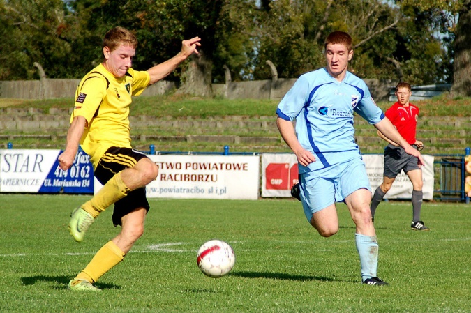 Zdjęcie w galerii na portalu naszraciborz.pl: Unia z Gieksą - bez goli na Srebrnej wiadomości z regionu