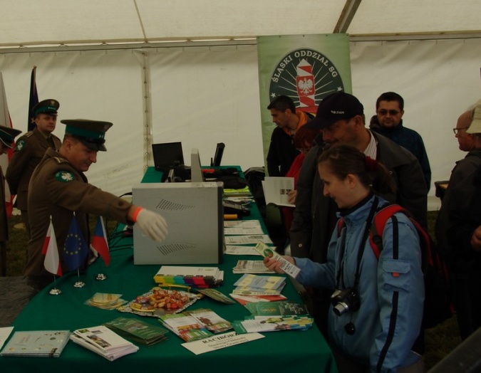 Zdjęcie w galerii na portalu naszraciborz.pl: Śląski Oddział Straży Granicznej z Raciborza na Dniach NATO w Ostrawie wiadomości z regionu
