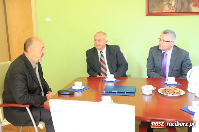 Zdjęcie w galerii na portalu naszraciborz.pl: Podpisali umowę o wzajemnej współpracy wiadomości z regionu