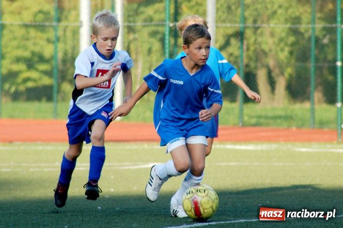 Zdjęcie w galerii na portalu naszraciborz.pl: Młodzi Unici pokazali klasę wiadomości z regionu