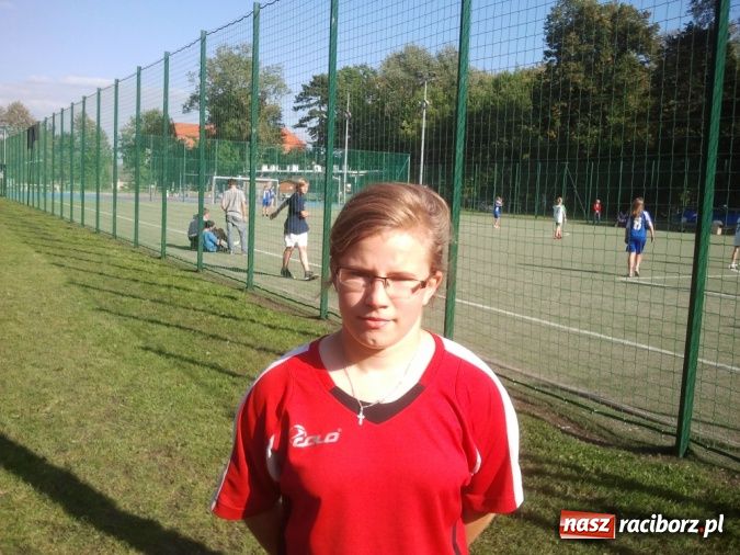 Zdjęcie w galerii na portalu naszraciborz.pl: Futbolistki z Pawłowa mierzą w turniej w stolicy wiadomości z regionu
