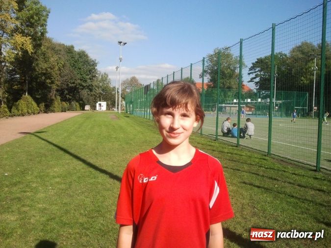 Zdjęcie w galerii na portalu naszraciborz.pl: Futbolistki z Pawłowa mierzą w turniej w stolicy wiadomości z regionu