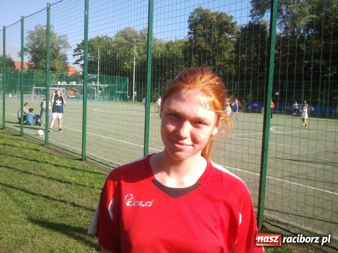 Zdjęcie w galerii na portalu naszraciborz.pl: Futbolistki z Pawłowa mierzą w turniej w stolicy wiadomości z regionu