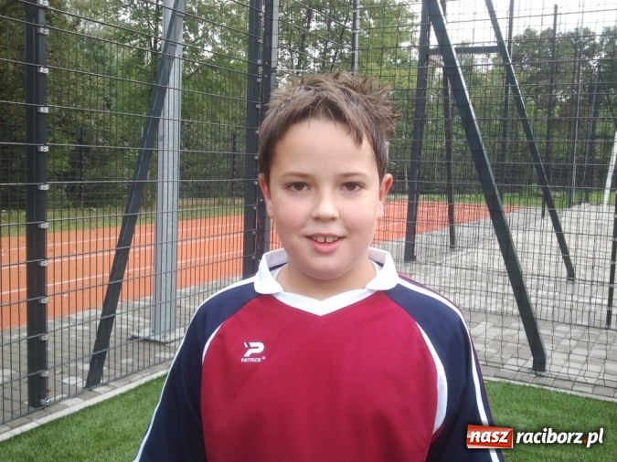 Zdjęcie w galerii na portalu naszraciborz.pl: Futbolistki z Pawłowa mierzą w turniej w stolicy wiadomości z regionu