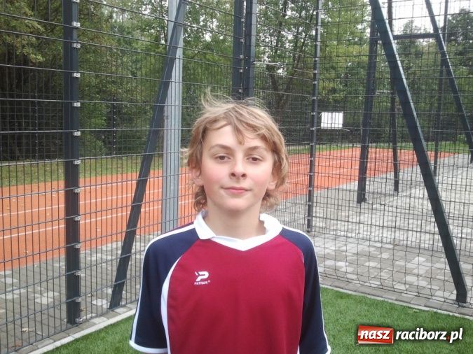 Zdjęcie w galerii na portalu naszraciborz.pl: Futbolistki z Pawłowa mierzą w turniej w stolicy wiadomości z regionu