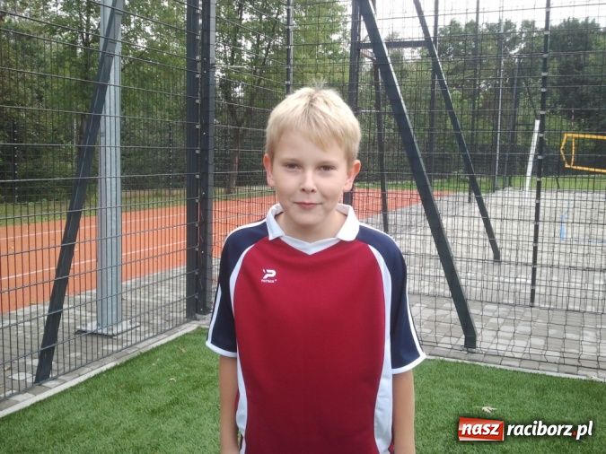 Zdjęcie w galerii na portalu naszraciborz.pl: Futbolistki z Pawłowa mierzą w turniej w stolicy wiadomości z regionu