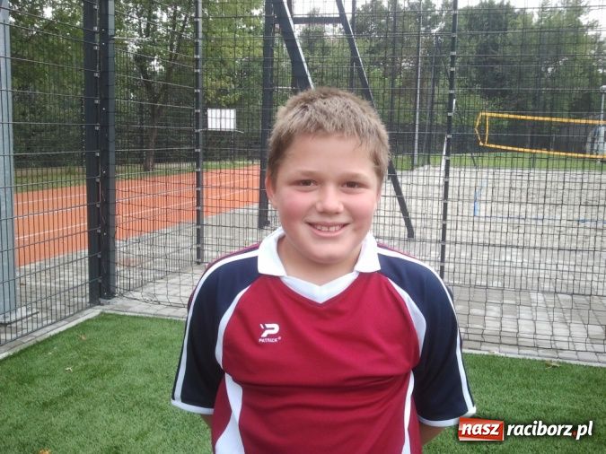 Zdjęcie w galerii na portalu naszraciborz.pl: Futbolistki z Pawłowa mierzą w turniej w stolicy wiadomości z regionu