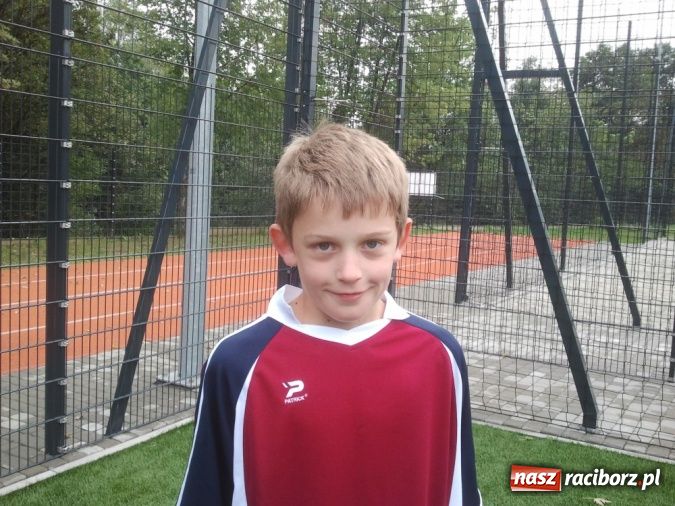 Zdjęcie w galerii na portalu naszraciborz.pl: Futbolistki z Pawłowa mierzą w turniej w stolicy wiadomości z regionu