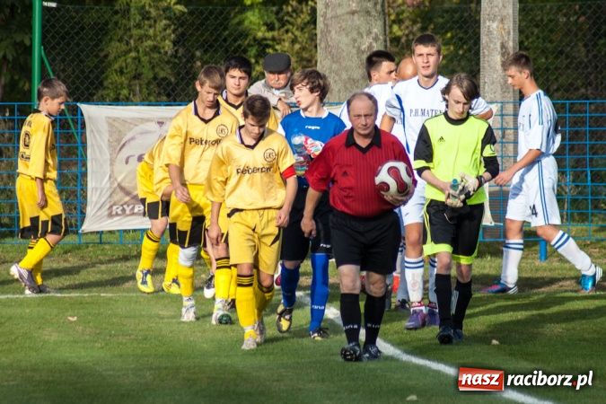 Zdjęcie w galerii na portalu naszraciborz.pl: Mecz na szczycie dla Krzanowic wiadomości z regionu