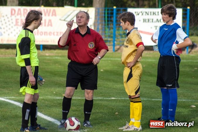 Zdjęcie w galerii na portalu naszraciborz.pl: Mecz na szczycie dla Krzanowic wiadomości z regionu