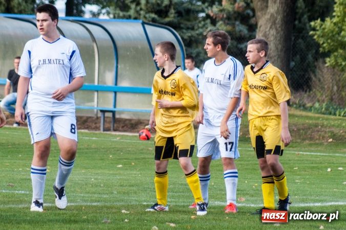 Zdjęcie w galerii na portalu naszraciborz.pl: Mecz na szczycie dla Krzanowic wiadomości z regionu