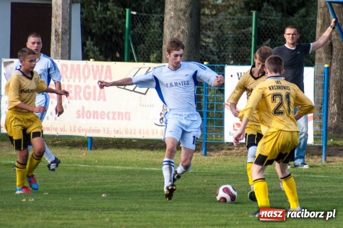 Zdjęcie w galerii na portalu naszraciborz.pl: Mecz na szczycie dla Krzanowic wiadomości z regionu