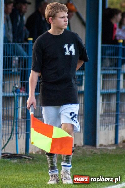 Zdjęcie w galerii na portalu naszraciborz.pl: Mecz na szczycie dla Krzanowic wiadomości z regionu