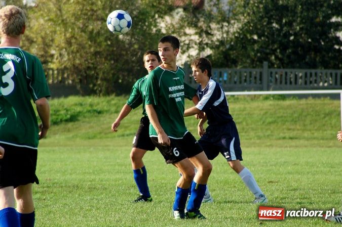 Zdjęcie w galerii na portalu naszraciborz.pl: Dzięwięć goli przy Urbana wiadomości z regionu