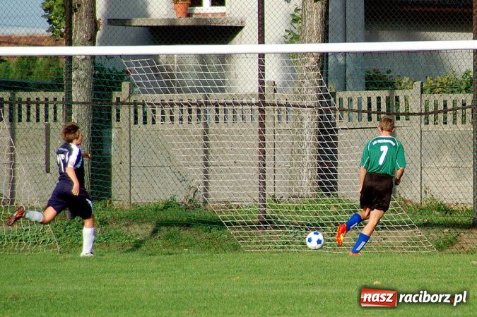 Zdjęcie w galerii na portalu naszraciborz.pl: Dzięwięć goli przy Urbana wiadomości z regionu