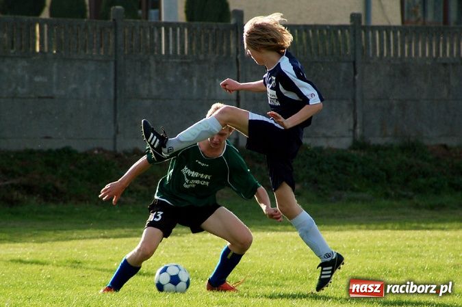 Zdjęcie w galerii na portalu naszraciborz.pl: Dzięwięć goli przy Urbana wiadomości z regionu