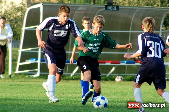 Zdjęcie w galerii na portalu naszraciborz.pl: Dzięwięć goli przy Urbana wiadomości z regionu