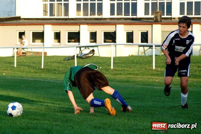 Zdjęcie w galerii na portalu naszraciborz.pl: Dzięwięć goli przy Urbana wiadomości z regionu