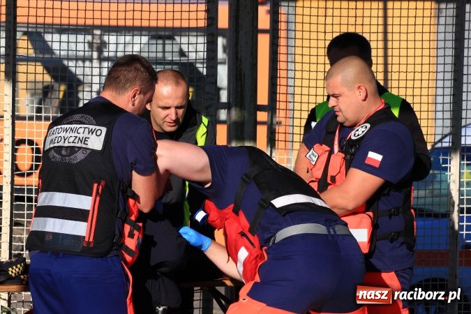 Zdjęcie w galerii na portalu naszraciborz.pl: Ratownicy udzielali pomocy 4-latkowi wiadomości z regionu