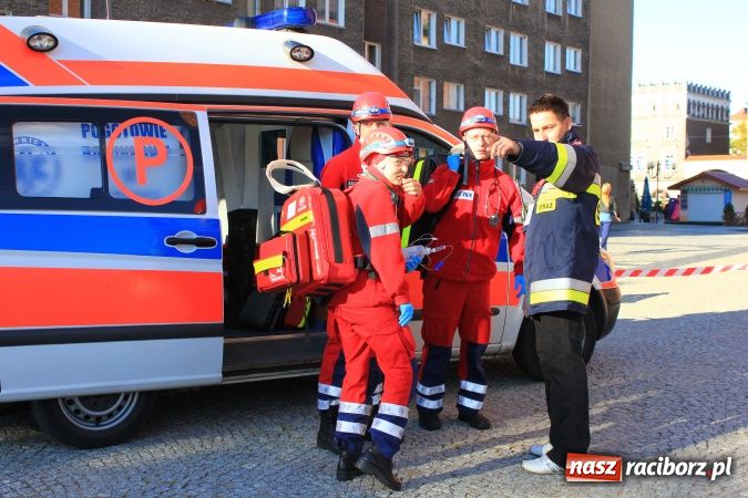 Zdjęcie w galerii na portalu naszraciborz.pl: Ratownicy udzielali pomocy 4-latkowi wiadomości z regionu