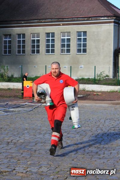Zdjęcie w galerii na portalu naszraciborz.pl: Ratownicy udzielali pomocy 4-latkowi wiadomości z regionu