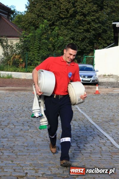 Zdjęcie w galerii na portalu naszraciborz.pl: Ratownicy udzielali pomocy 4-latkowi wiadomości z regionu