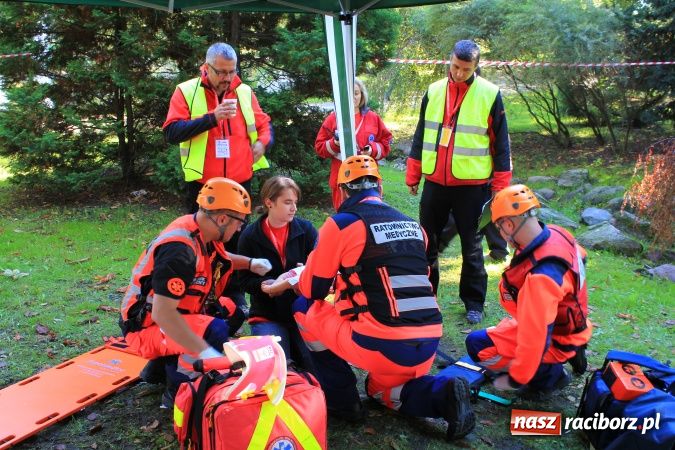 Zdjęcie w galerii na portalu naszraciborz.pl: Ratownicy udzielali pomocy 4-latkowi wiadomości z regionu