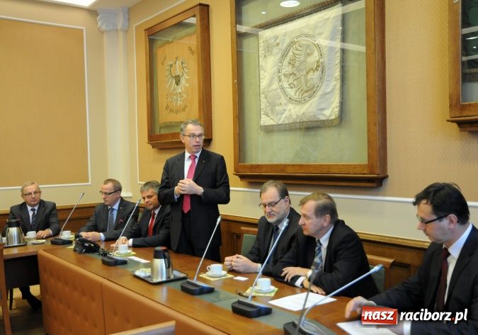 Zdjęcie w galerii na portalu naszraciborz.pl: Raciborski SGL współtworzy międzynarodowe centrum naukowe na AGH w Krakowie wiadomości z regionu