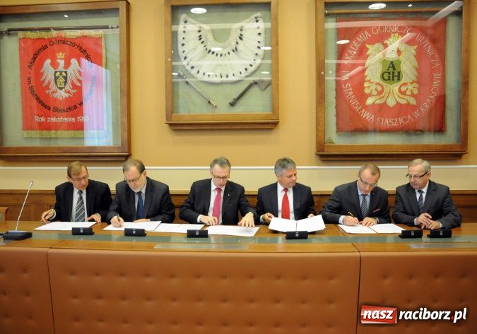 Zdjęcie w galerii na portalu naszraciborz.pl: Raciborski SGL współtworzy międzynarodowe centrum naukowe na AGH w Krakowie wiadomości z regionu