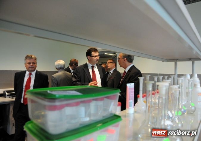 Zdjęcie w galerii na portalu naszraciborz.pl: Raciborski SGL współtworzy międzynarodowe centrum naukowe na AGH w Krakowie wiadomości z regionu