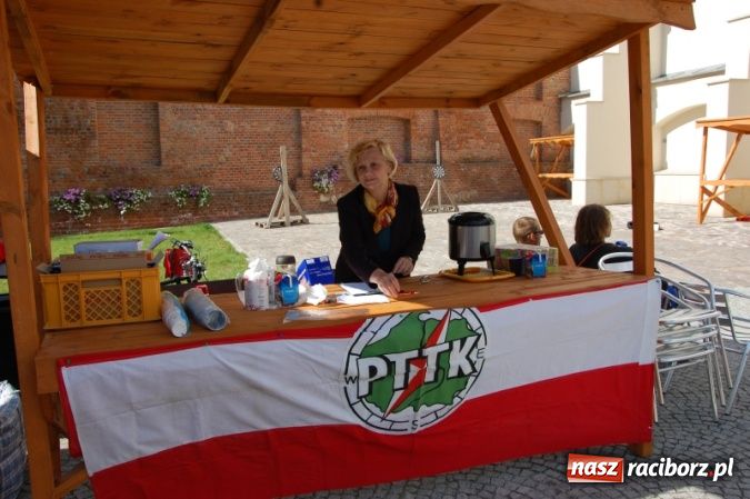 Zdjęcie w galerii na portalu naszraciborz.pl: Szlakiem husarii z metą na zamku wiadomości z regionu