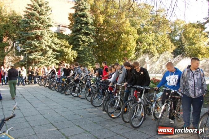Zdjęcie w galerii na portalu naszraciborz.pl: Szlakiem husarii z metą na zamku wiadomości z regionu