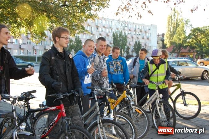 Zdjęcie w galerii na portalu naszraciborz.pl: Szlakiem husarii z metą na zamku wiadomości z regionu