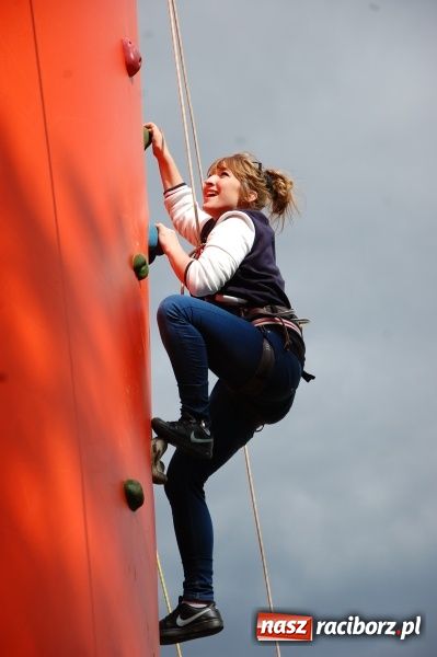 Zdjęcie w galerii na portalu naszraciborz.pl: Szlakiem husarii z metą na zamku wiadomości z regionu