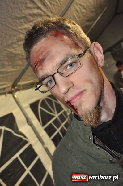 Zdjęcie w galerii na portalu naszraciborz.pl: Wypadek busa na Urbanku. Ratownicy w akcji wiadomości z regionu