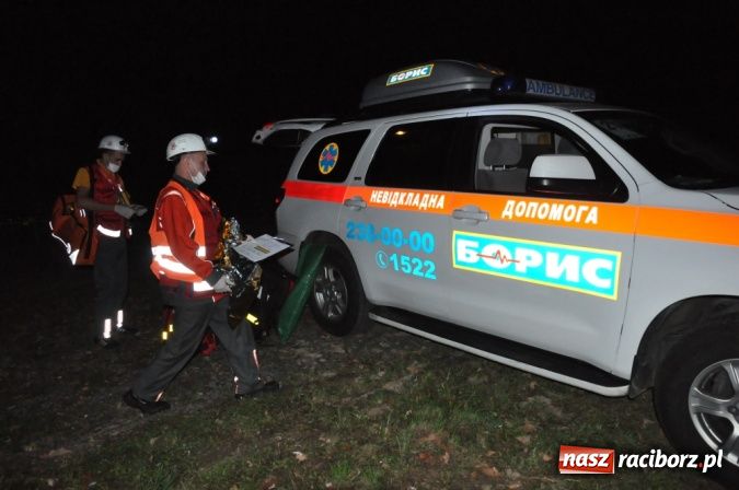 Zdjęcie w galerii na portalu naszraciborz.pl: Wypadek busa na Urbanku. Ratownicy w akcji wiadomości z regionu