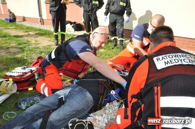 Zdjęcie w galerii na portalu naszraciborz.pl: Przedszkole w Raciborzu opanował groźny terrorysta. W Rudniku poważny wypadek wiadomości z regionu