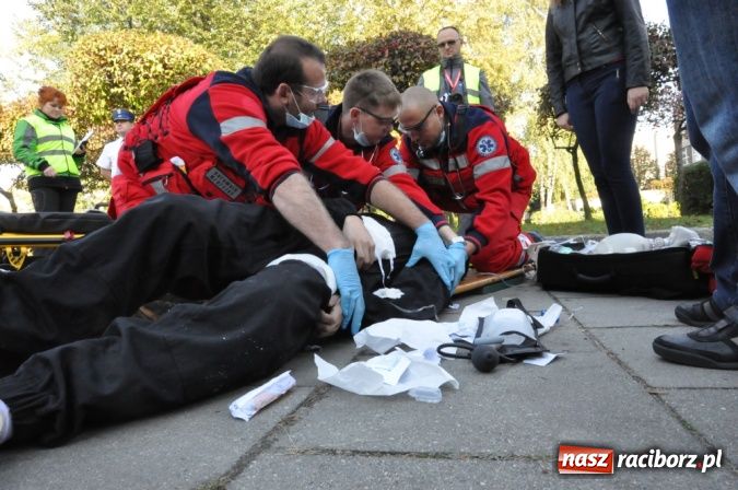 Zdjęcie w galerii na portalu naszraciborz.pl: Przedszkole w Raciborzu opanował groźny terrorysta. W Rudniku poważny wypadek wiadomości z regionu